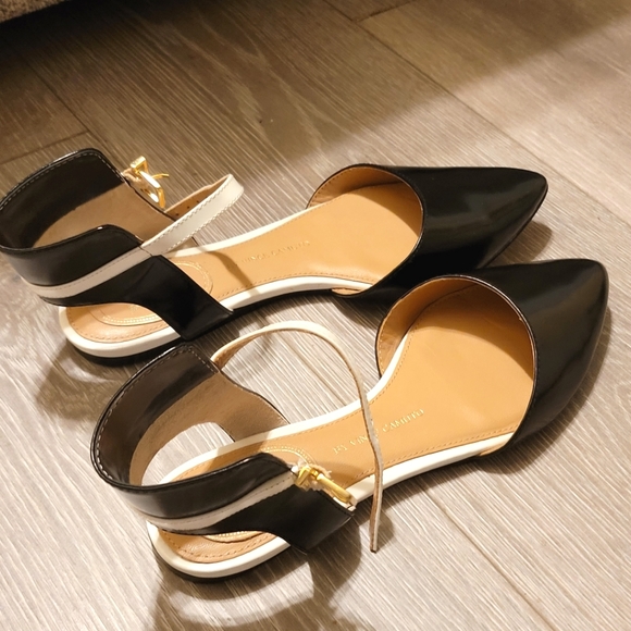 Vince Camuto | Leather | Ankle-Strap | Pointed-Toe | Sandals | Size 6M - Picture 3 of 12